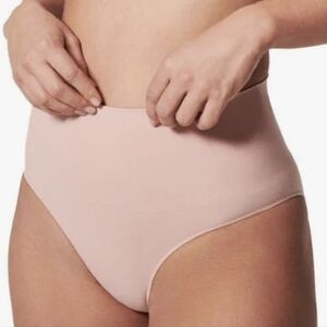 Spanx Everyday Shaping Brief Seamless Shaping Waistband Size Large